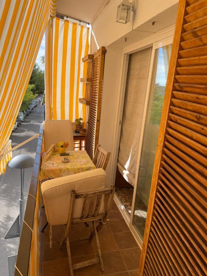 Flores Bliss Apartment Sitges Bagian luar foto